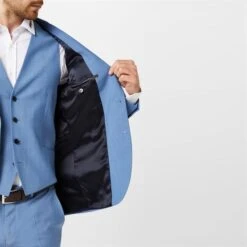 Hugo Arti232X 10250604 01 -FRASERS Shop 52001418 l a4